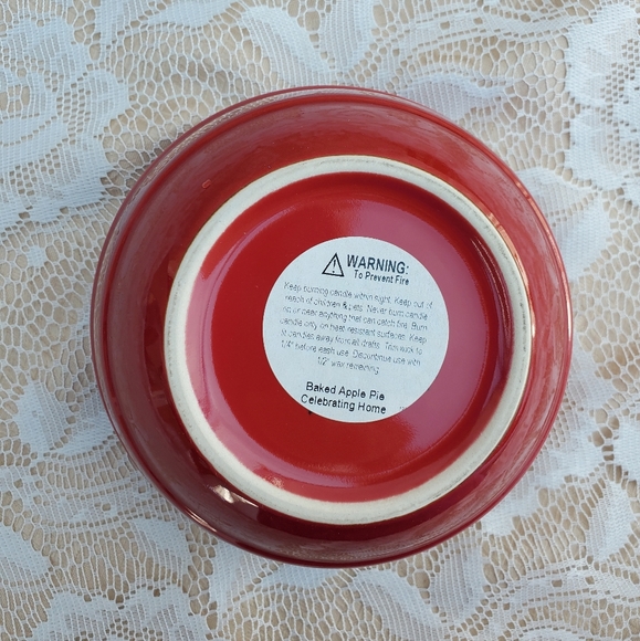 Red Stoneware bowl w/ Baked Apple Pie scent candle New 3 wick Celebrating Home - Picture 4 of 7